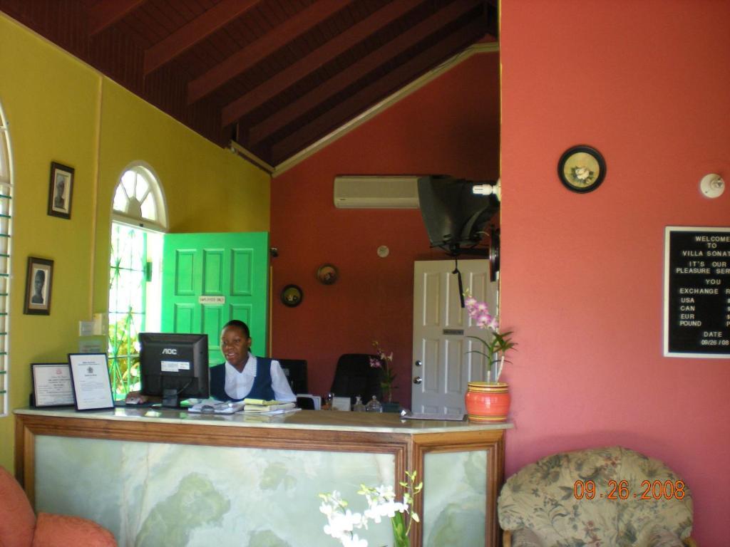 Villa Sonate Runaway Bay Extérieur photo