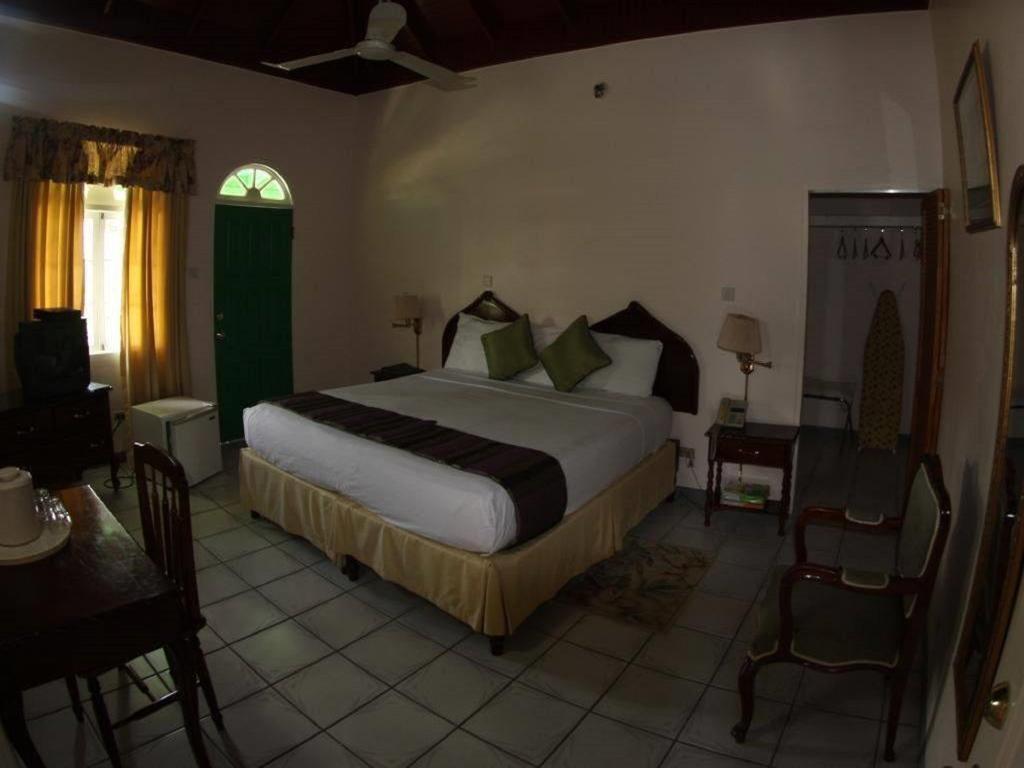 Villa Sonate Runaway Bay Extérieur photo