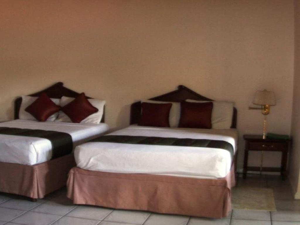 Villa Sonate Runaway Bay Extérieur photo