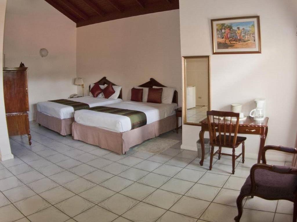 Villa Sonate Runaway Bay Extérieur photo